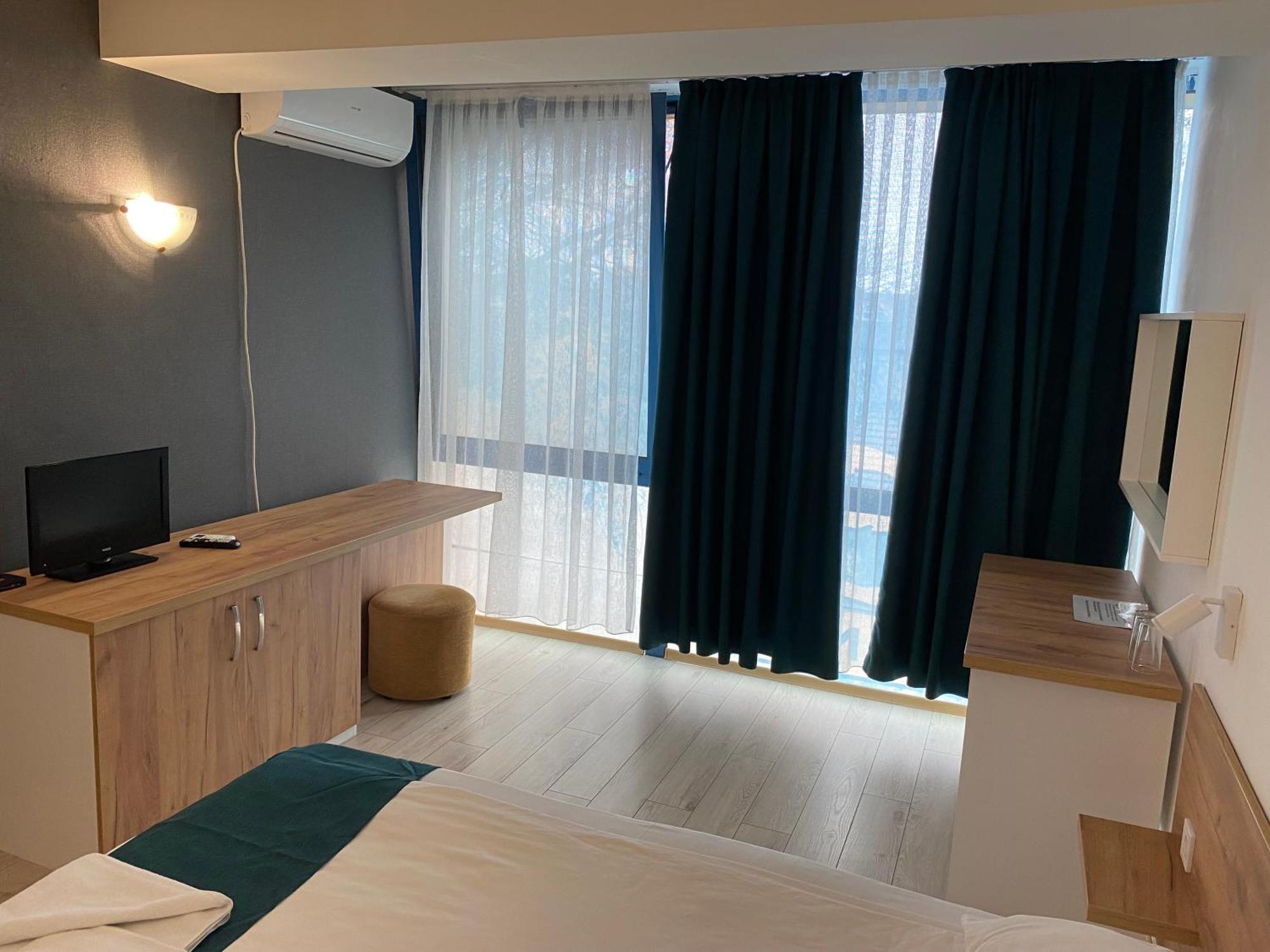 Hotel Fors Burgas Stad Buitenkant foto